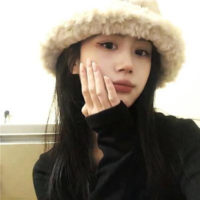 偷偷接吻